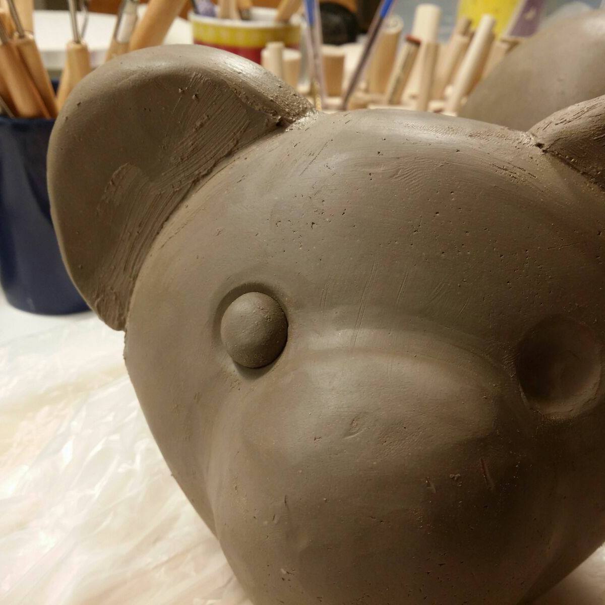 Augenknöpfe anschlickern